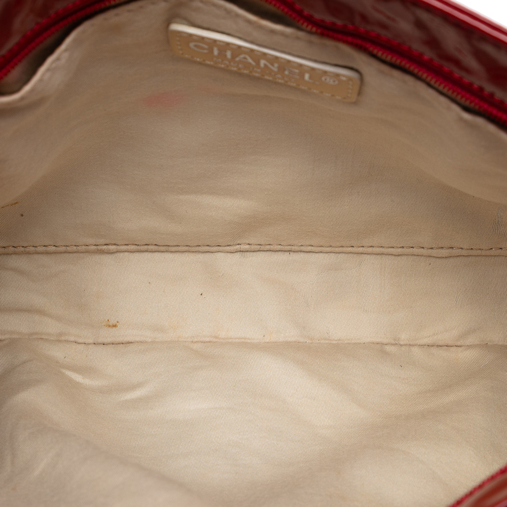 Pre-Loved Chanel CC Quilted Patent Chain Shoulder Bag - Picture 4 of 6
